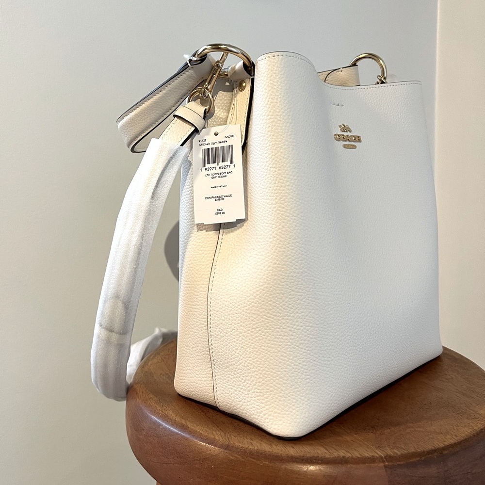 Brand New Coach Handbag , almost 200$ under the price - Picture 6 of 6
